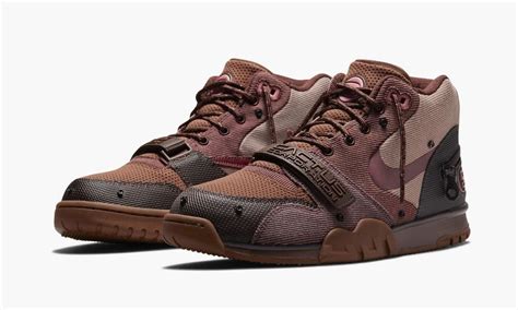 travis scott x nike air trainer 1 coriander|Air Trainer 1 SP .